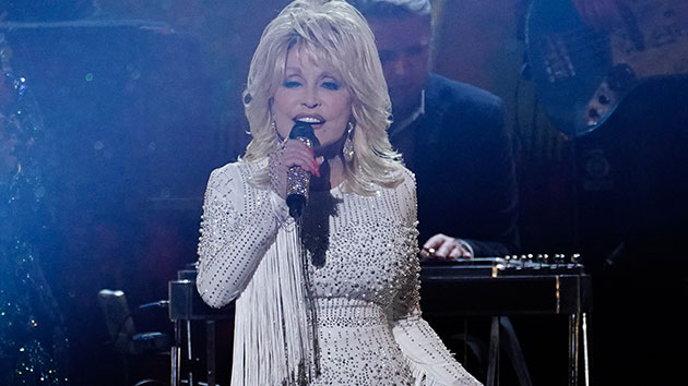 Getty Dollyparton 072121