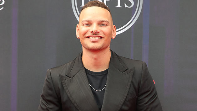 KANE BROWN