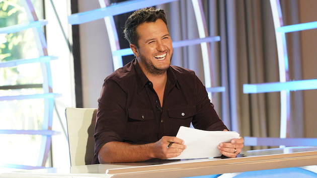 M LukeBryan 11