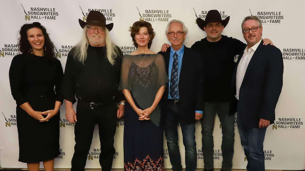 M NashvilleSongwriters