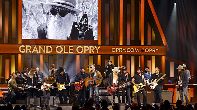 Getty_AmericaSalutesYouGibbons_080521