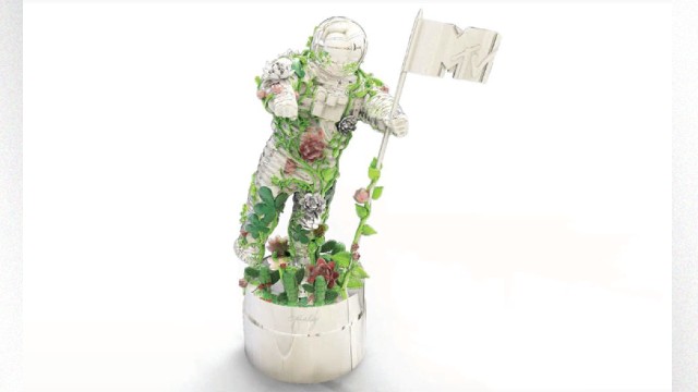 e_mtv_moon_person_08022021