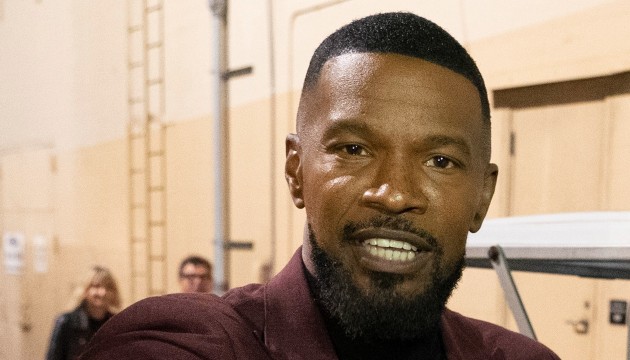 E Jamie Foxx 09022021