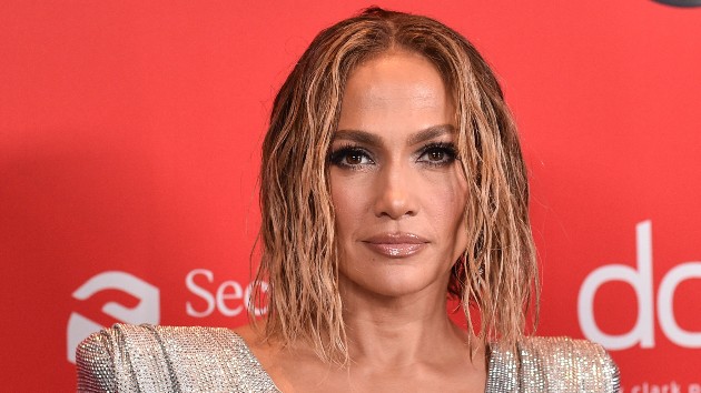 E jennifer lopez 06072021
