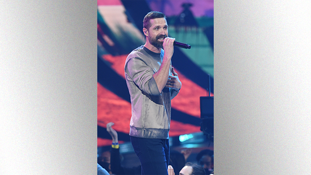 M_WalkerHayesAMAs_12282021
