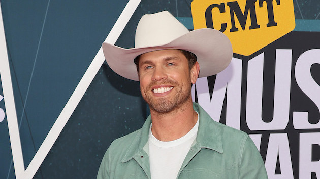 M_DustinLynch-8
