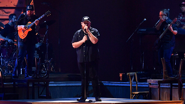 LUKE COMBS