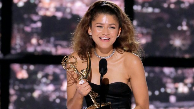 E_Zendaya_091222_0