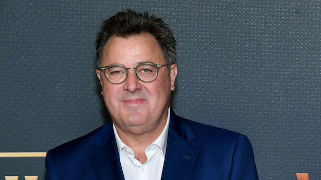 CMT Giants: Vince Gill - Red Carpet