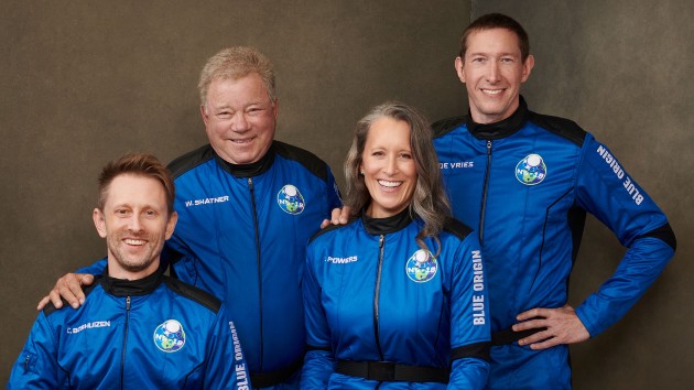 e_shatner_blue_origin_crew_10132021