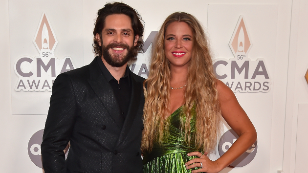 M_ThomasRhettwifeLaurenCMAs22