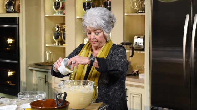 Getty_PaulaDeenYellowScarf