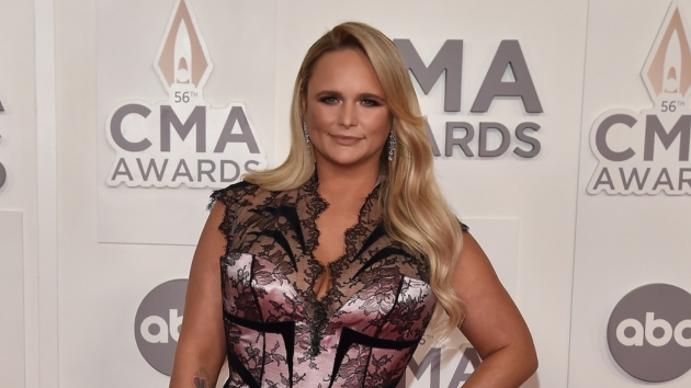 M mirandalambert2022cmaawardsredcarpet