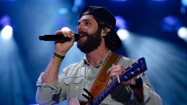 M Thomasrhettcmafest2022performanceabc