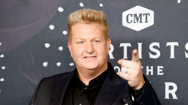 G Garylevox2022cmtartistsoftheyerar