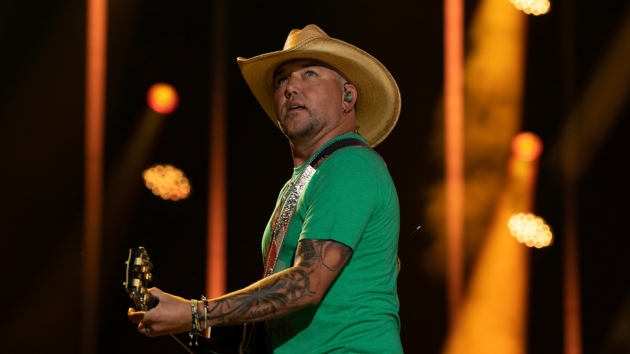 M JasonAldean2023CMAFestPerformanceABC