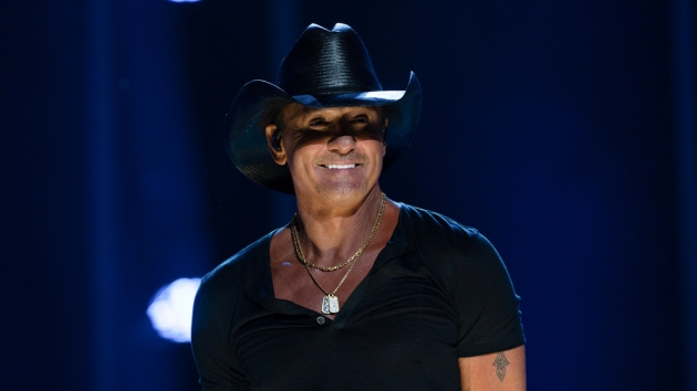 M_TimMcGraw2023CMAFestABC