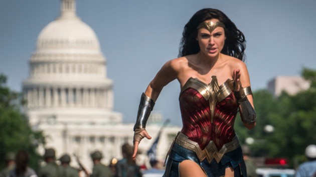 E_Wonder_woman_1984_12032020-1