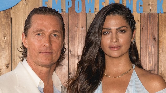 Getty matthew camila mcconaughey 11112022