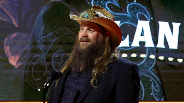 G chrisstapleton2022cmtartistoftheyear