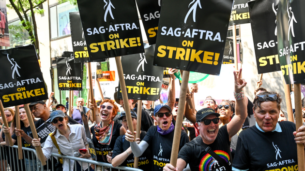 Getty Sagaftrastrike 101223