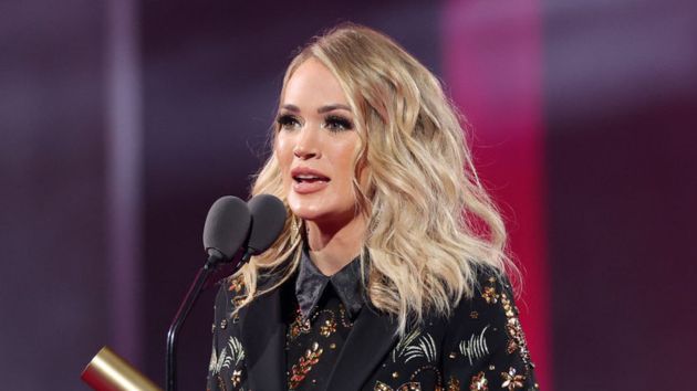 M Carrieunderwood2022peopleschoiceawardsnbc