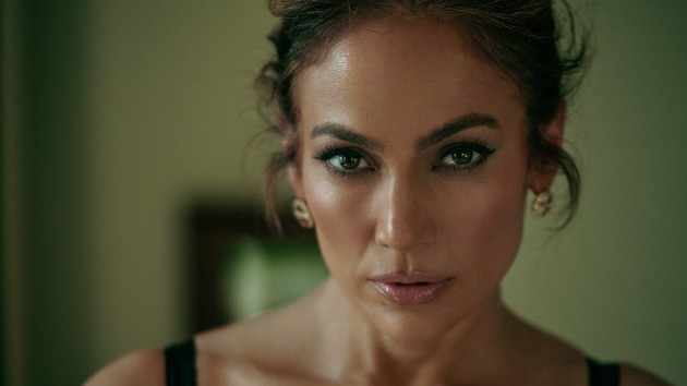 M Jenniferlopez Normanjeanroy 112723