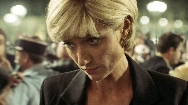 E Elizabeth Debicki The Crown 11142023