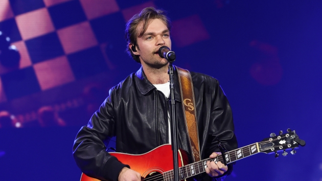 Getty Connersmithblackleatherjacket