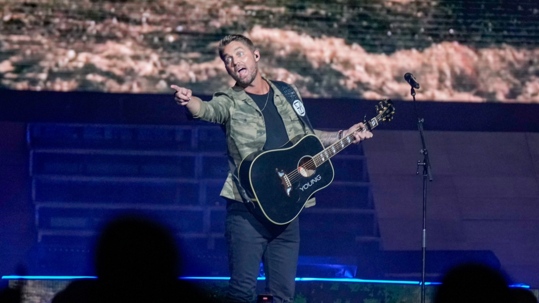 Getty Brettyoungcamojacket Mickeybernalgetty20images