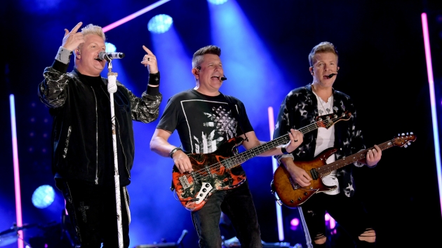 G Rascalflatts2019cmafest