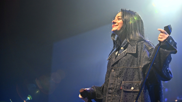 Getty Jessiemurphdenimjacketonstage