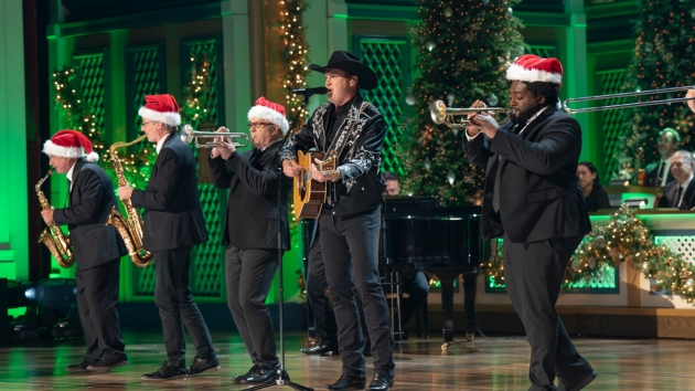 M Jonpardicmacountrychristmasdisneyconniechornuk