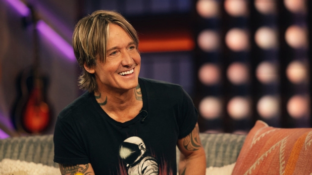 M Keithurbanthekellyclarksonshowdecember2024weiss20eubanksnbcuniversal