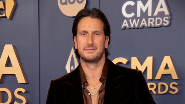 M Russelldickersoncmaawards2024disneyscottkirkland