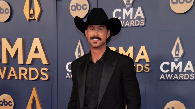 M Rileygreen2024cmaawardsdisneyscottkirkland