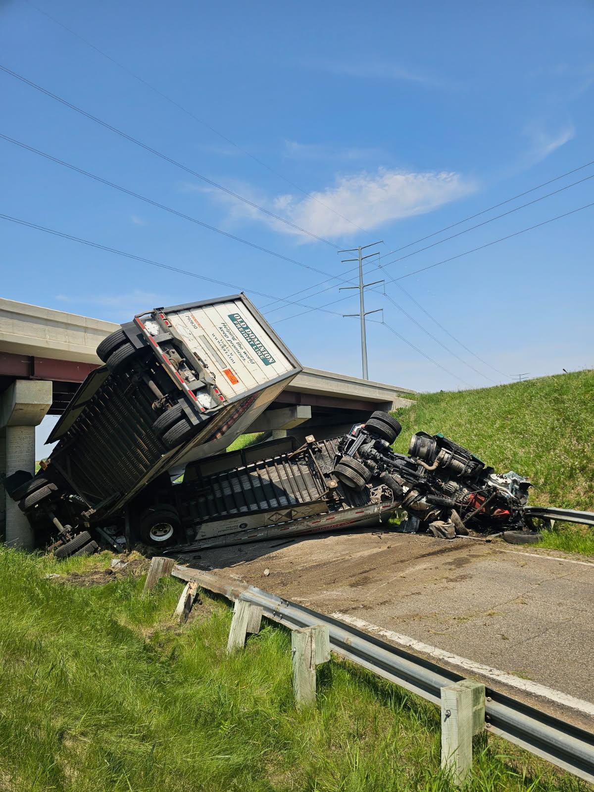 Ottertail county semi crash grabow