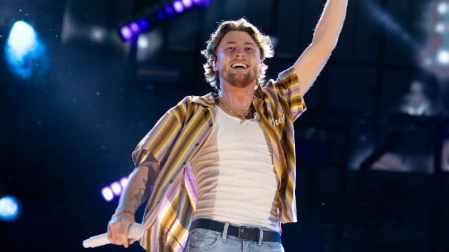 M baileyzimmermancmafest2025abchatoffarmup