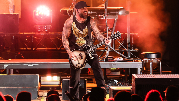 Getty brantleygilbert 100625