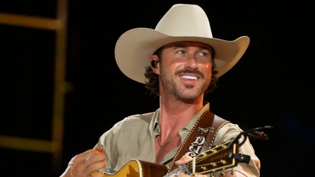 M rileygreen disney20larry20mccormack 110425