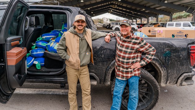 M tucker20wetmore20turkey20fry20202520photo20credit20dylan20mcgraw 112625