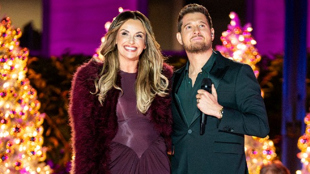 Getty michaelbubleandcarlypearce 120525