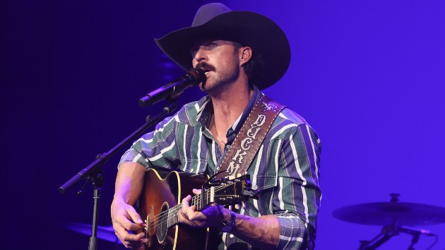 Getty rileygreensitting 120525jpg