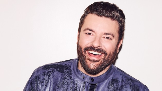 M chrisyoungpurplejacket 122325