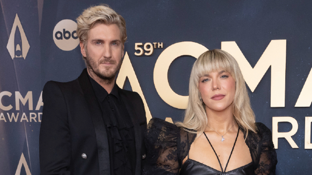 M TheBandPerryCMA2025ABC