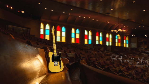 M FenderTeleTownAtRyman