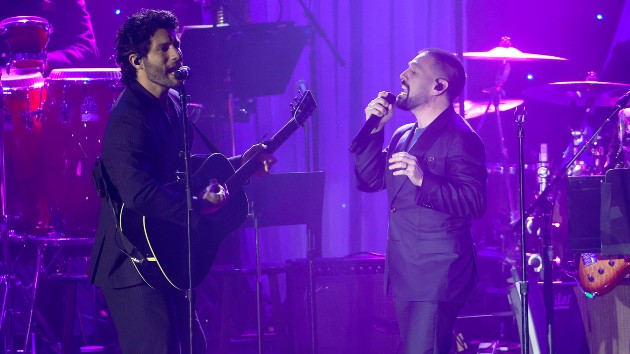 Getty dan20and20shay