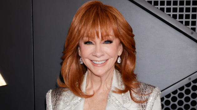 M RebaMcEntireGrammy2026CBSPosed
