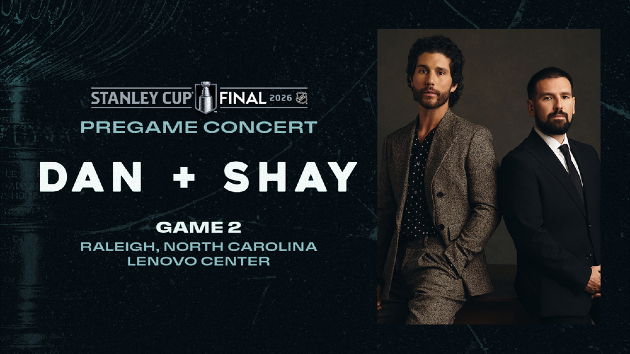 N DanAndShayStanleyCupConcert